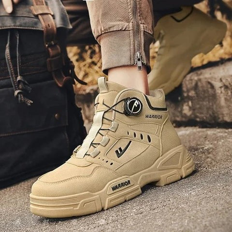 [Oferta de Dia dos Pais] Kit Bota Militar Warrior Masculina de Couro Legitimo + 3 BRINDES: Cinto, Relógio e Carteira